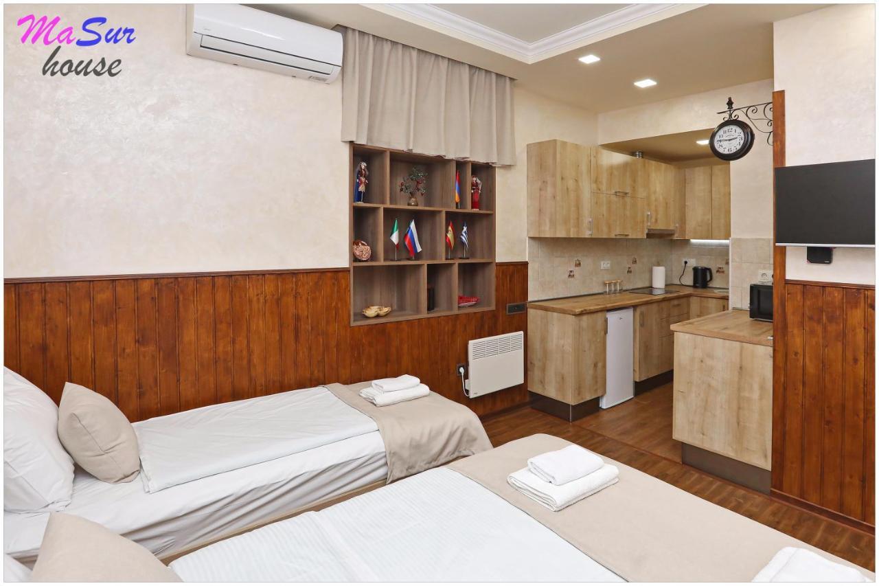 Appartamento Masur House And Tours Erevan Esterno foto