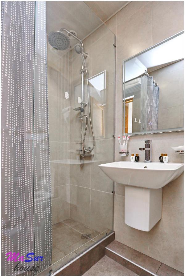 Appartamento Masur House And Tours Erevan Esterno foto